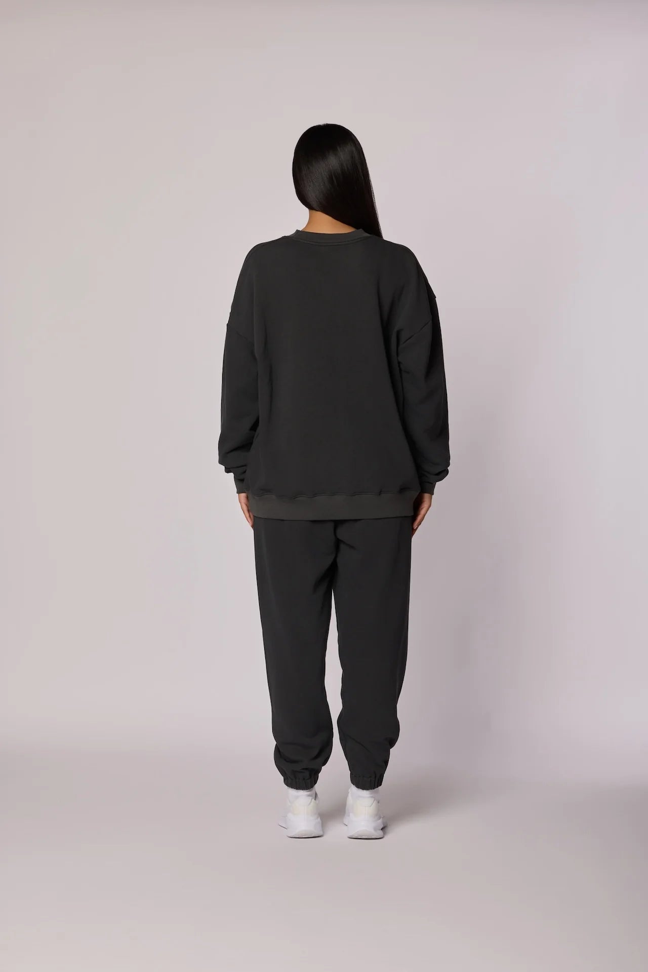 "NO DAYS OFF" Oversized crewneck Sweatshirt - Washed Black