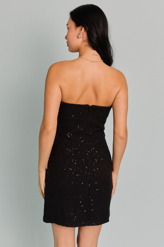 little black strapless dress