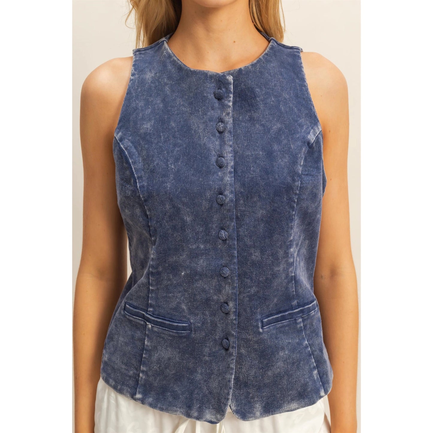 Mineral Washed Sleek Buttoned Vest