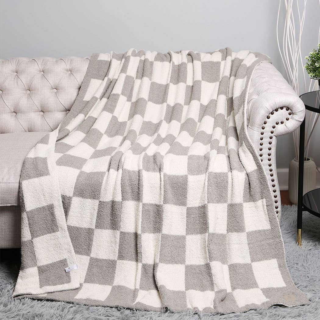 Checkerboard Patterned Throw Blanket